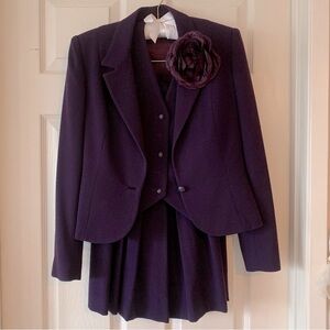Reduced 50% to Clear. David Hayes 3 piece Skirt Suit